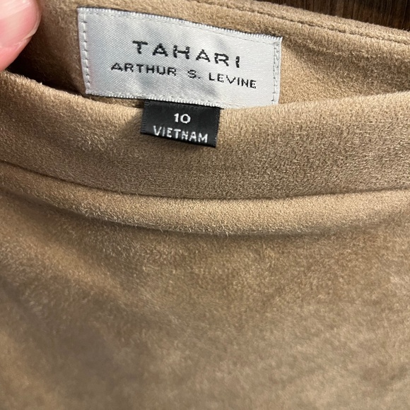 Women’s Tahari skirt, size 10 NWT - Picture 3 of 4